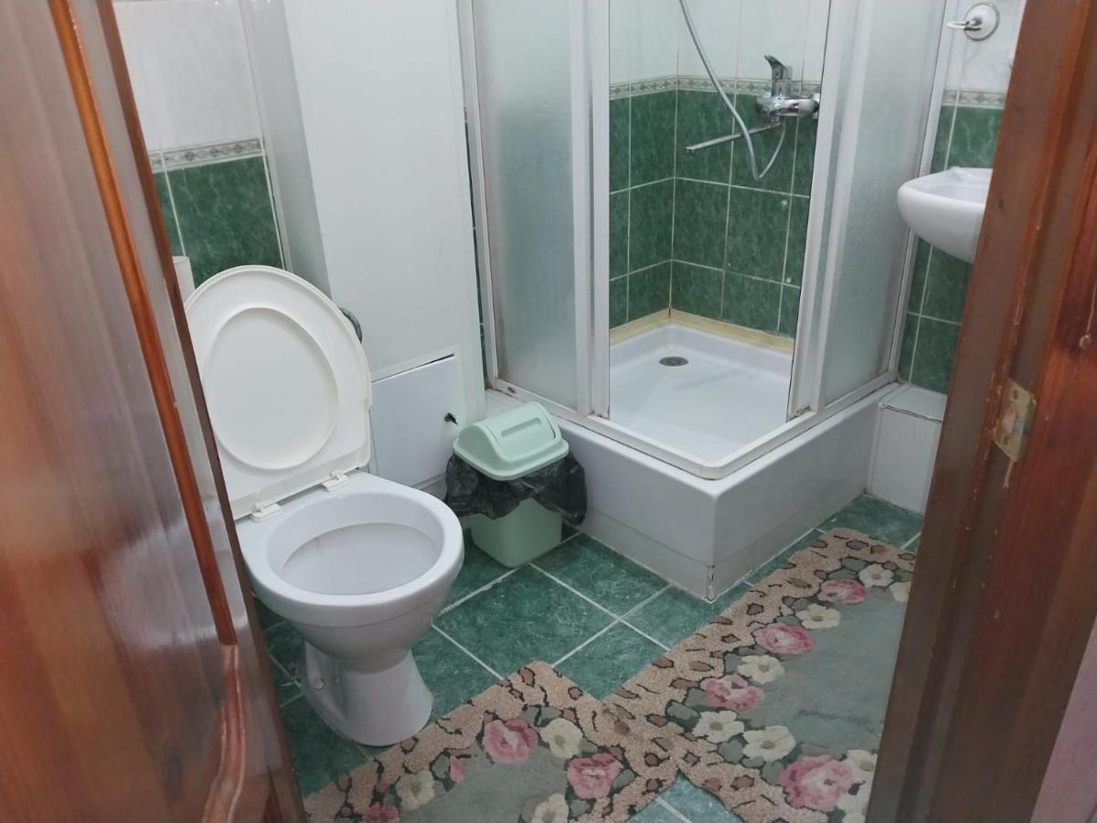 Apartment однокомнатная на улице шернияза 39 16 Aktobe