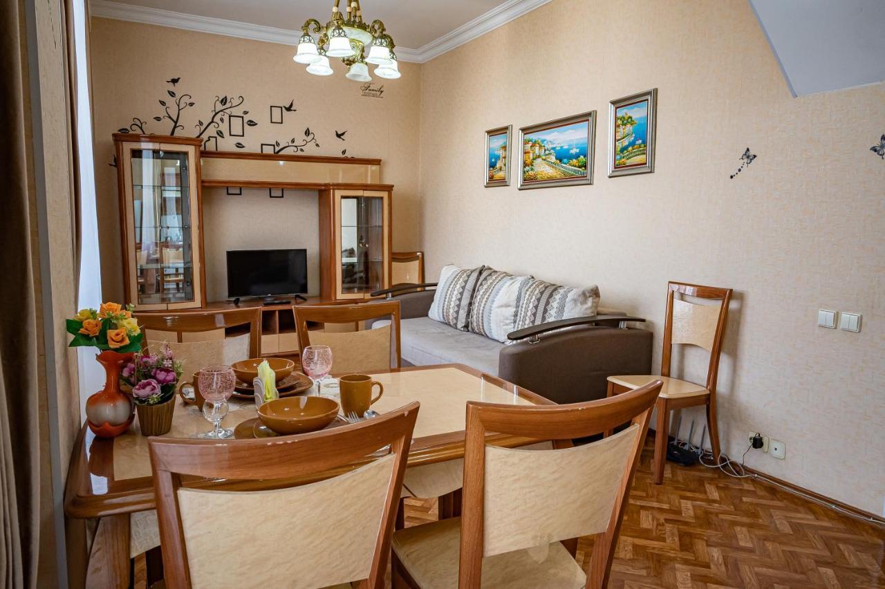 Apartment однокомнатная на улице шернияза 39 16